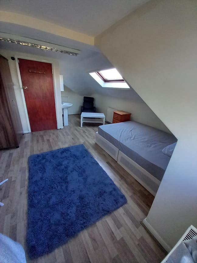 Rooms in wood Green - 7min walk to The Tube sta. Main Photo