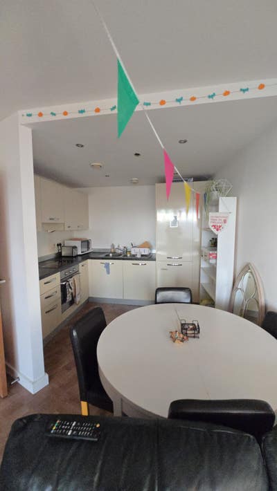 Large double room with own bathroom and balcony Main Photo