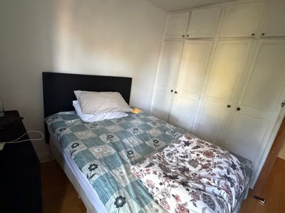 Bright double room available for single prof perso Main Photo