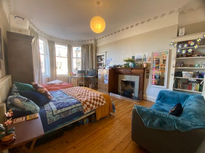 Large Double Bedroom - Student Sublet Flat share Main Photo