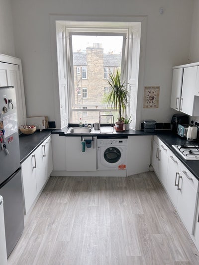 Spacious Double Room near Meadows Main Photo