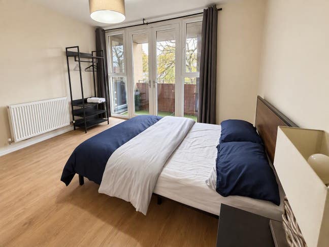 2 Bed Apt, Fully Furnished / All Bills Main Photo