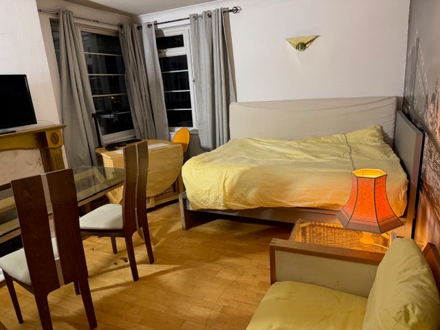 Pampered Living in West London All bills included Main Photo
