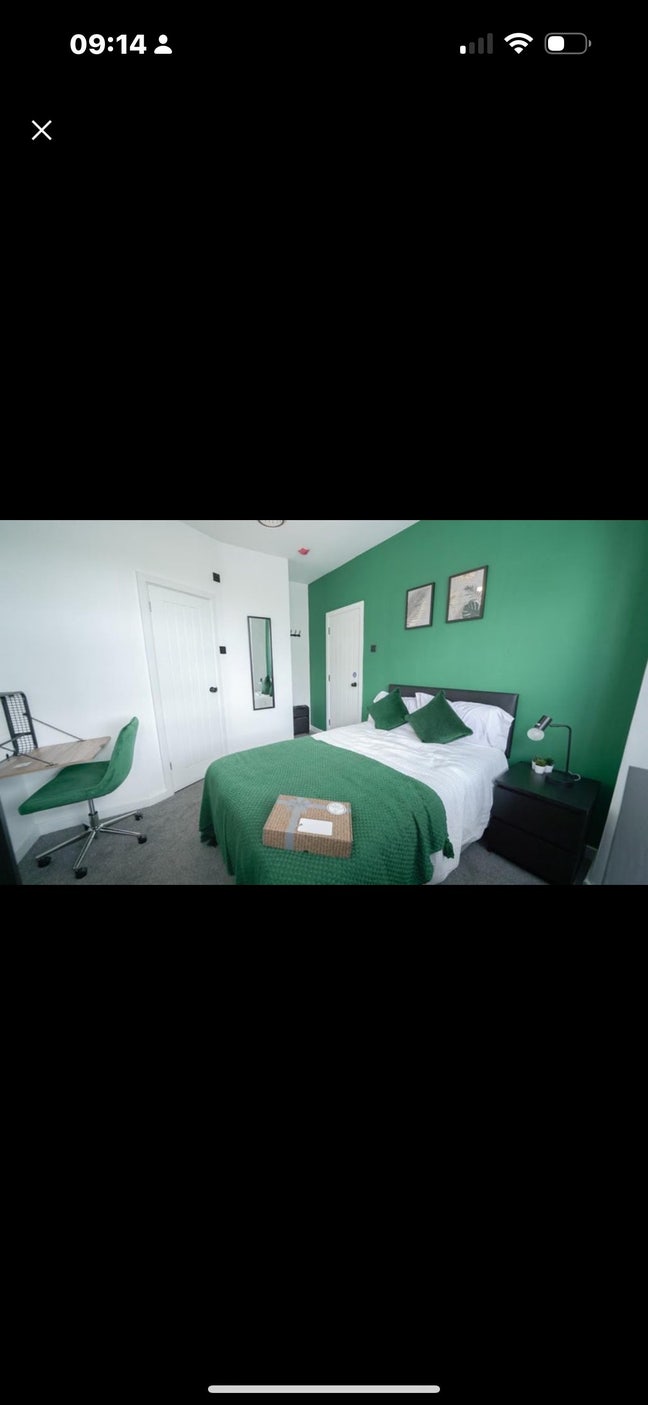Beautiful Ensuite room No Deposit (singles only) Main Photo