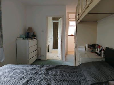 Beautiful, Huge En-suite ,picturs coming soon Main Photo