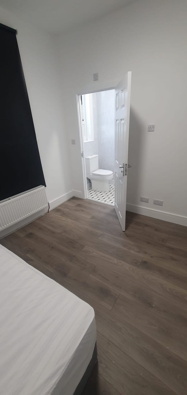 Large Refurbished Single Room in Great Yarmouth Main Photo