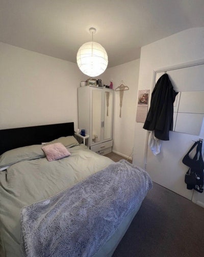 Double Bedroom in Whitechapel  Main Photo
