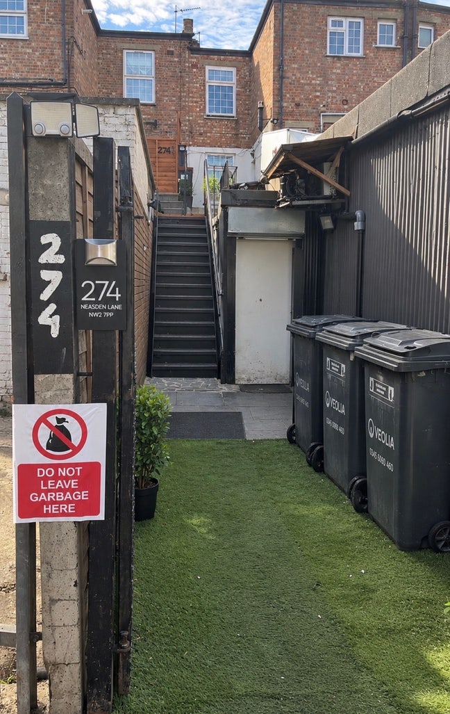 Neasden Lane - Double Single Use Main Photo