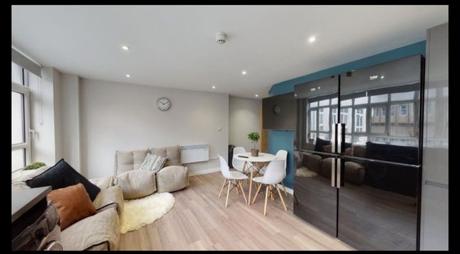 Single bed room available to rent  Main Photo