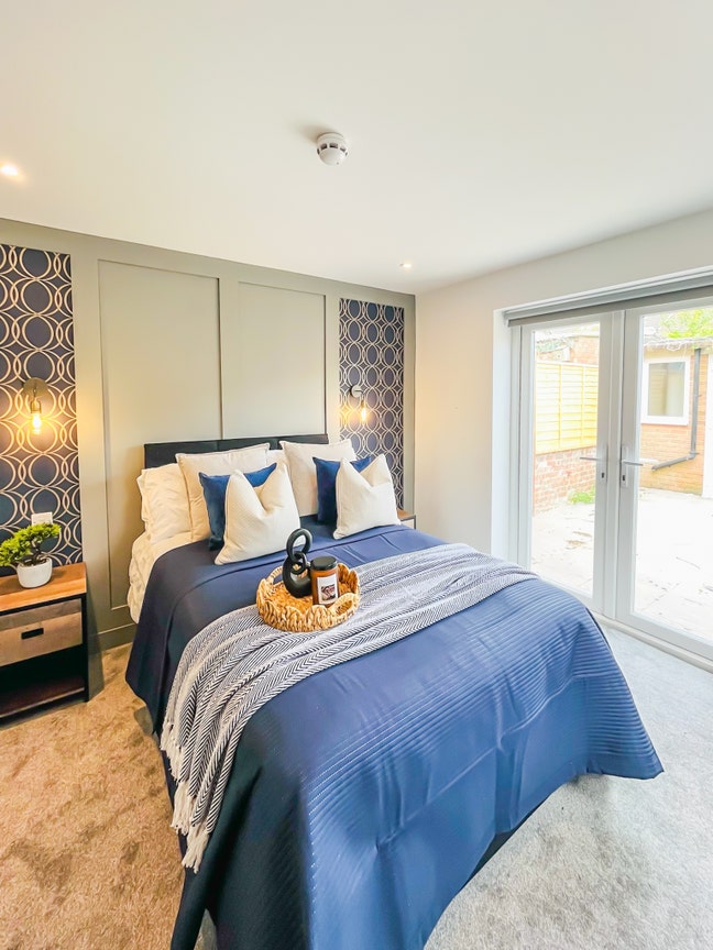 Spacious Double Bedroom + En-Suite in Portsmouth Main Photo