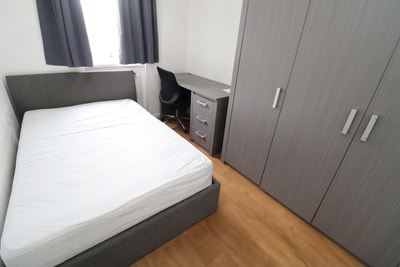 Last Beautiful Double Room Near Canary Wharf Main Photo