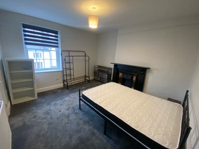 Double room for single occupancy, high st Honiton Main Photo