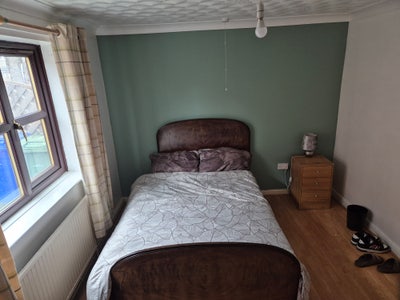 Large Single Room / Ground Floor Flat Main Photo