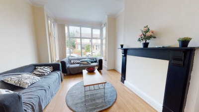 2 rooms in a house available from the end of oct Main Photo