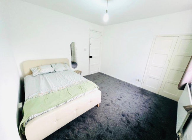 🏡 Large Double Room Available – SE7 7EJ Main Photo