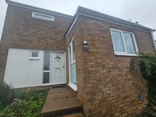 Studio Flat to Rent  Main Photo