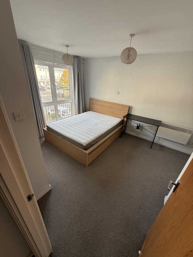 Flat Share w/ En Suite on Cardiff Bay CF10  Main Photo