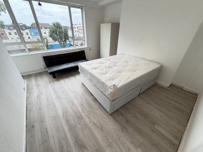 (Double Room in Camden - NW1) &pound;277pw Main Photo