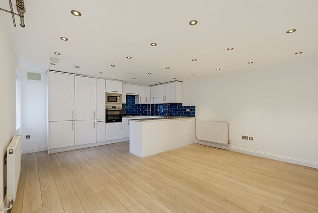 Refurbished Two Bed South Norwood Available NOW! Main Photo