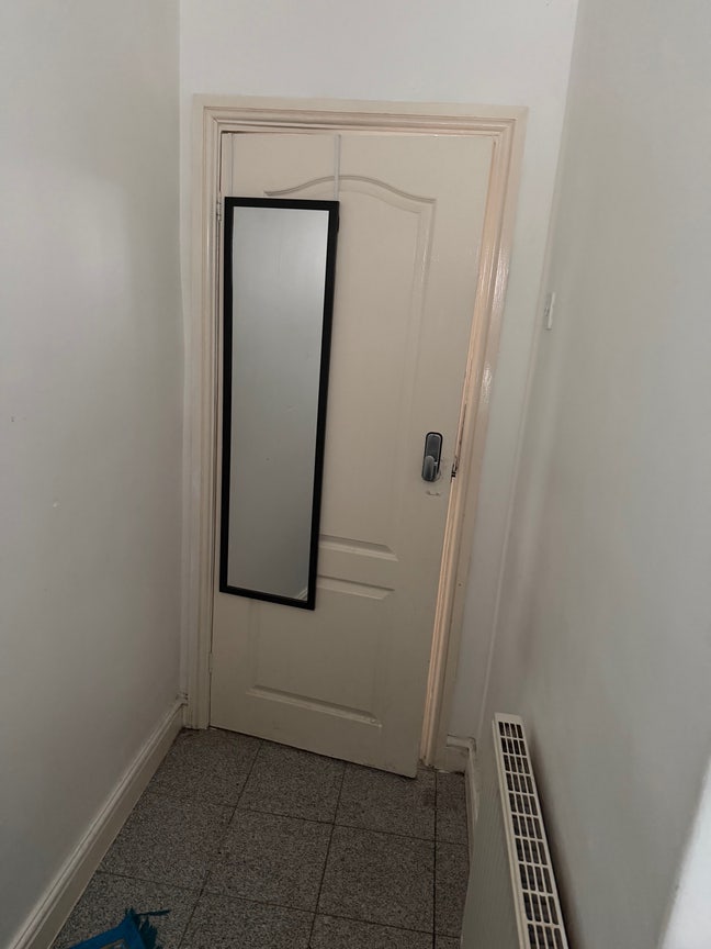 Cozy box room in a big house Main Photo