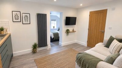 Stunning Studio flat! 🙋🏻‍♂️🙋‍♀️ Couples welcome  Main Photo