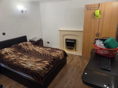 Room for Rent in Dunstable  Main Photo