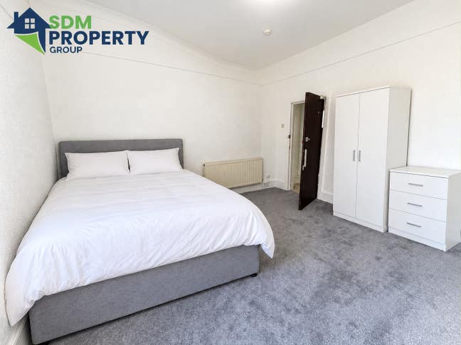 Spacious Rooms Available – Southsea, &pound;700 pcm  Main Photo