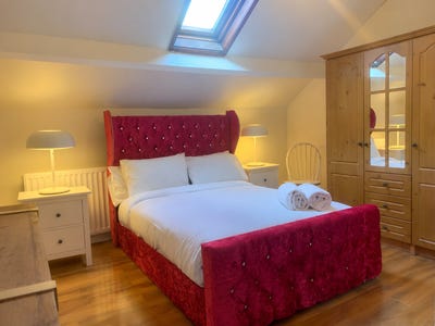 Double Room | BT12 | All Bills Included Main Photo
