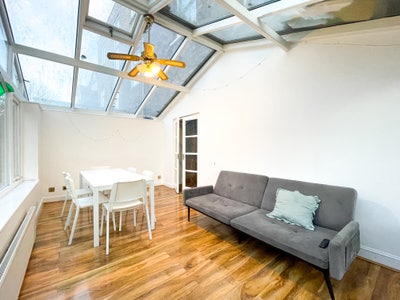 Lovely Double room in Gorgeous house in Highgate   Main Photo