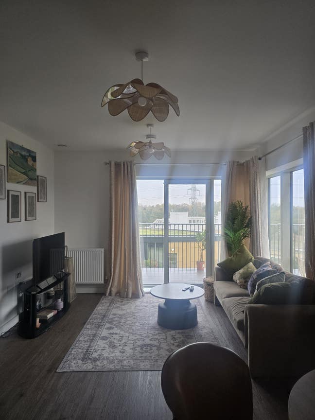 Double ensuite in modern apartment in Green Park Main Photo