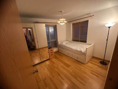 Spacious Single Room Is Available In - UB7 Main Photo