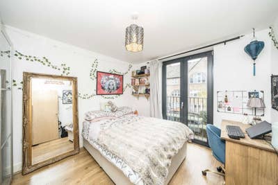 Double Bedroom in Canada Water Main Photo