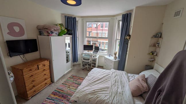Lovely Double Ensuite Room in Streatham 3-Bed Main Photo