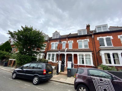 One bedroom Garden Flat Crouch End, N8 Main Photo