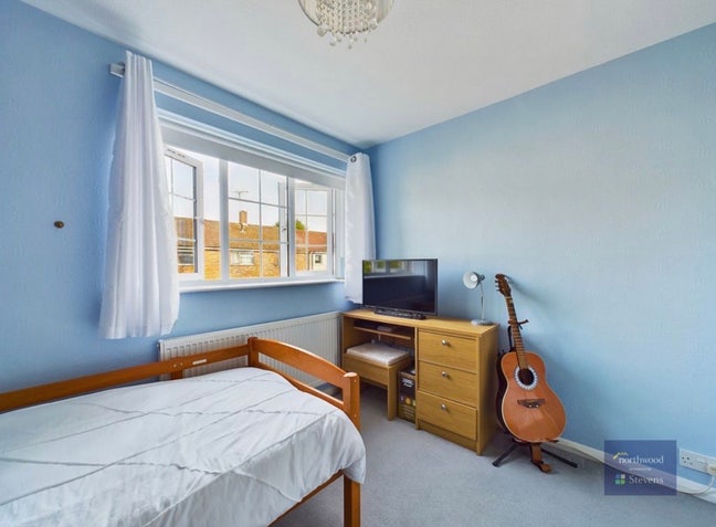     Furnished Double Room Available Main Photo