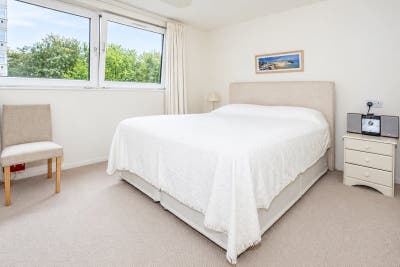 Big Double Room in Hammersmith(78) Main Photo