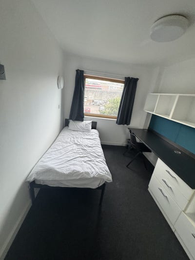En-suite student room in Luton (short let) Main Photo