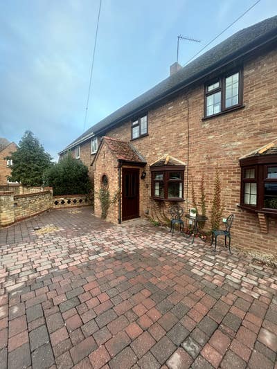 Upstairs Accommodation  – Bury, Cambridgeshire Main Photo