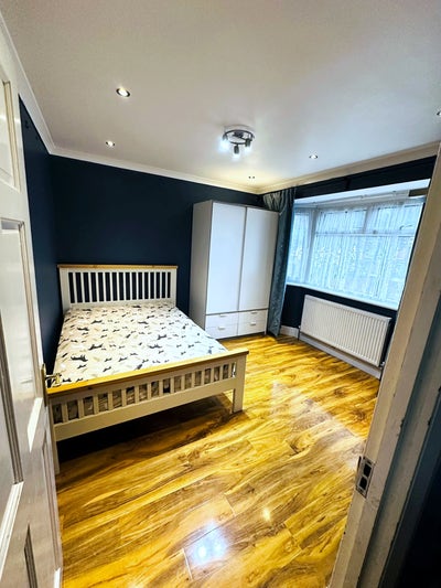 Large Double Room to Rent – SE2 9HU, London Main Photo