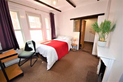 Double Ensuite 1 min to Oracle Main Photo
