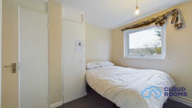 EnSuite Private Bathroom – SW17🏠 Tooting / Merton Main Photo