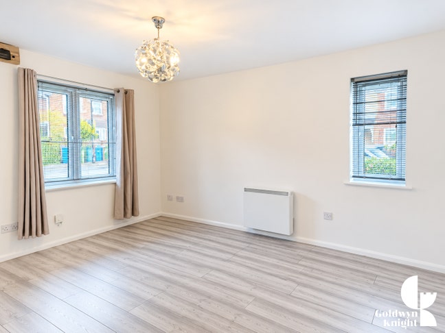 Newly Renovated 1 - Bedroom House - Bermondsey,SE1 Main Photo