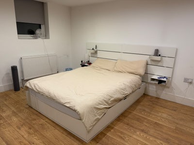 Spacious Double Room Main Photo