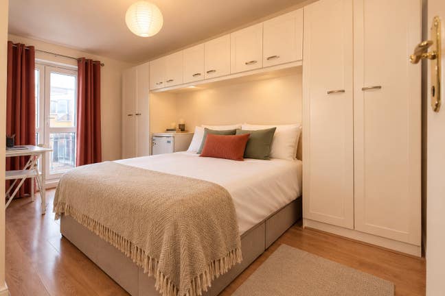 ⚡Tower Hill - Limehouse - 2 Affordable Rooms Now!⚡ Main Photo