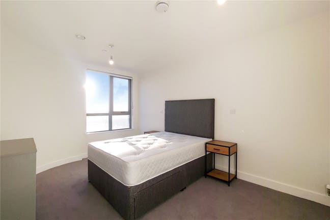 Furnished Double Room with Private Bathroom – Old  Main Photo