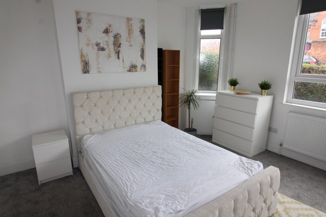 ONE Double Room to Let  (Duke Street) Main Photo
