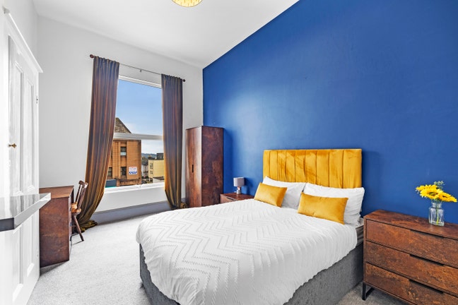 🏡Question! Do you want to live on Mutley Plain? Main Photo