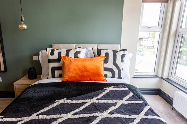  Luxury en-suite Rooms in Professional House Share Main Photo