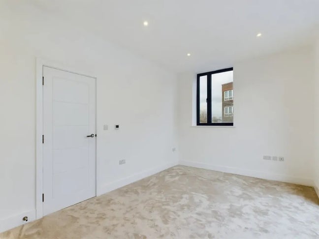 2 bed flat to rent The Belvedere, Belvedere DA17 Main Photo