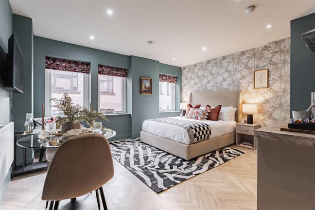 City Centre Studio Apartment inc E/W/C.TAX/WIFI Main Photo